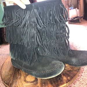 SIZE 9.5 3 layer fringe boots