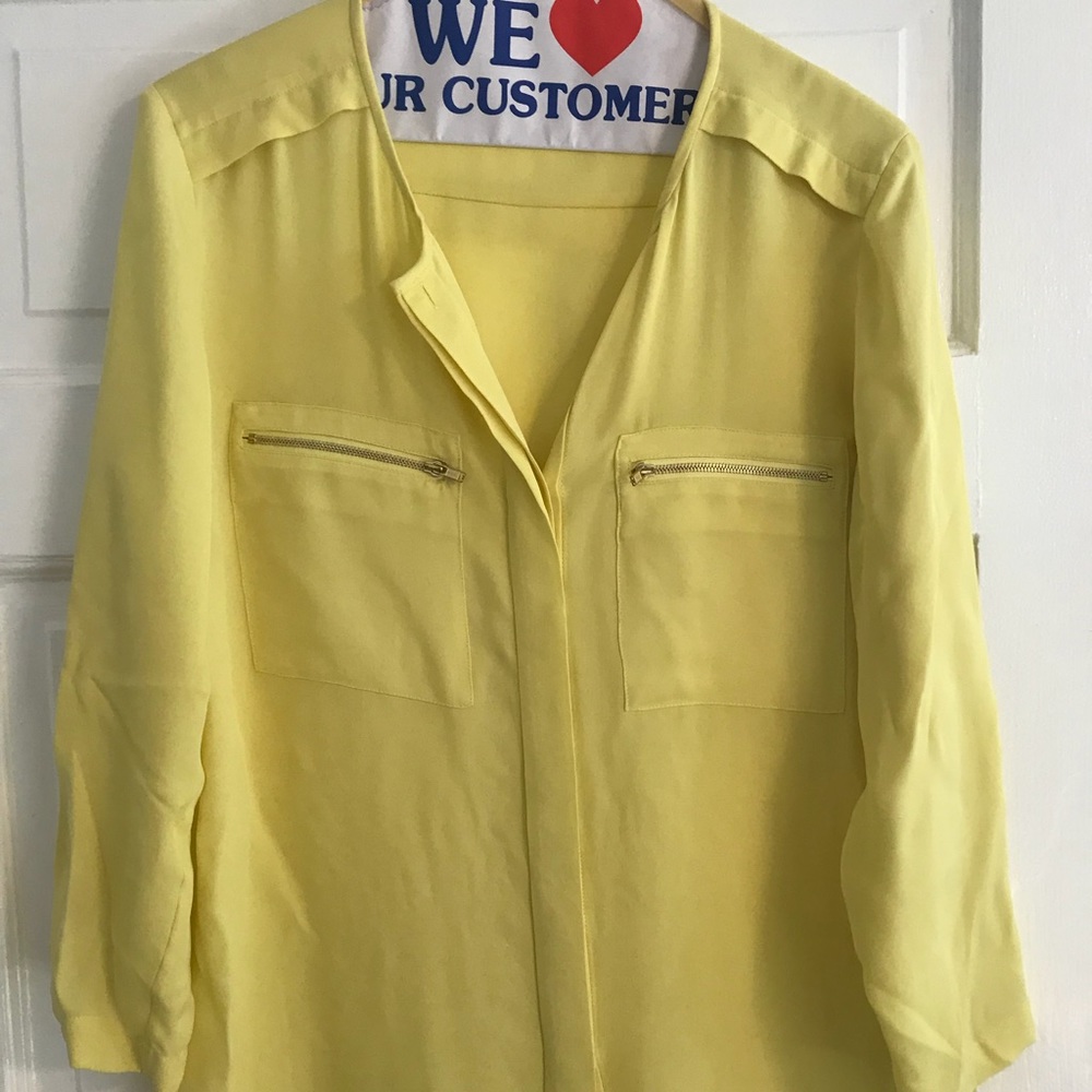 Silk theory top. Size medium. Worn once.