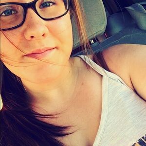 Meet your Posher, Jacy