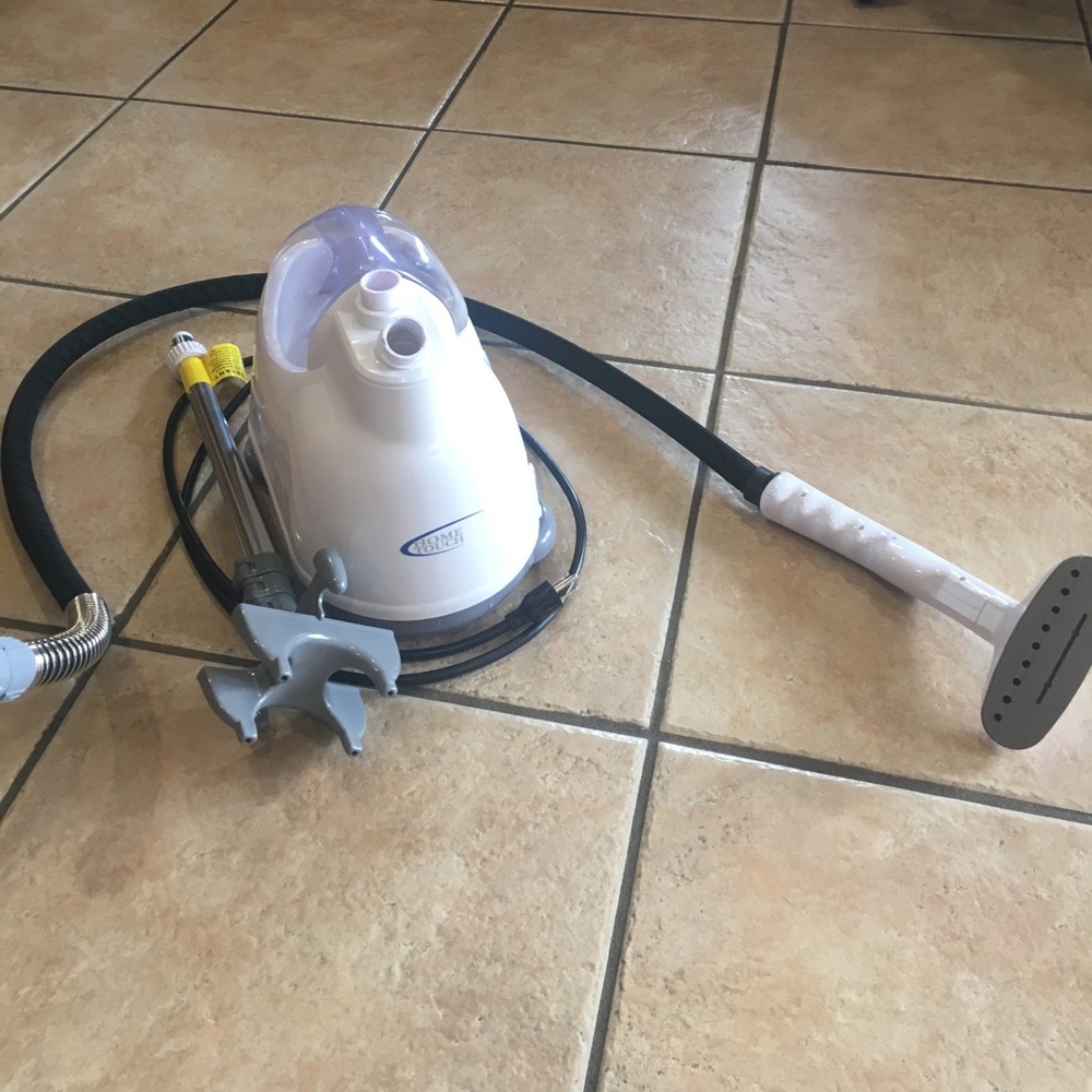 Clothing steamer