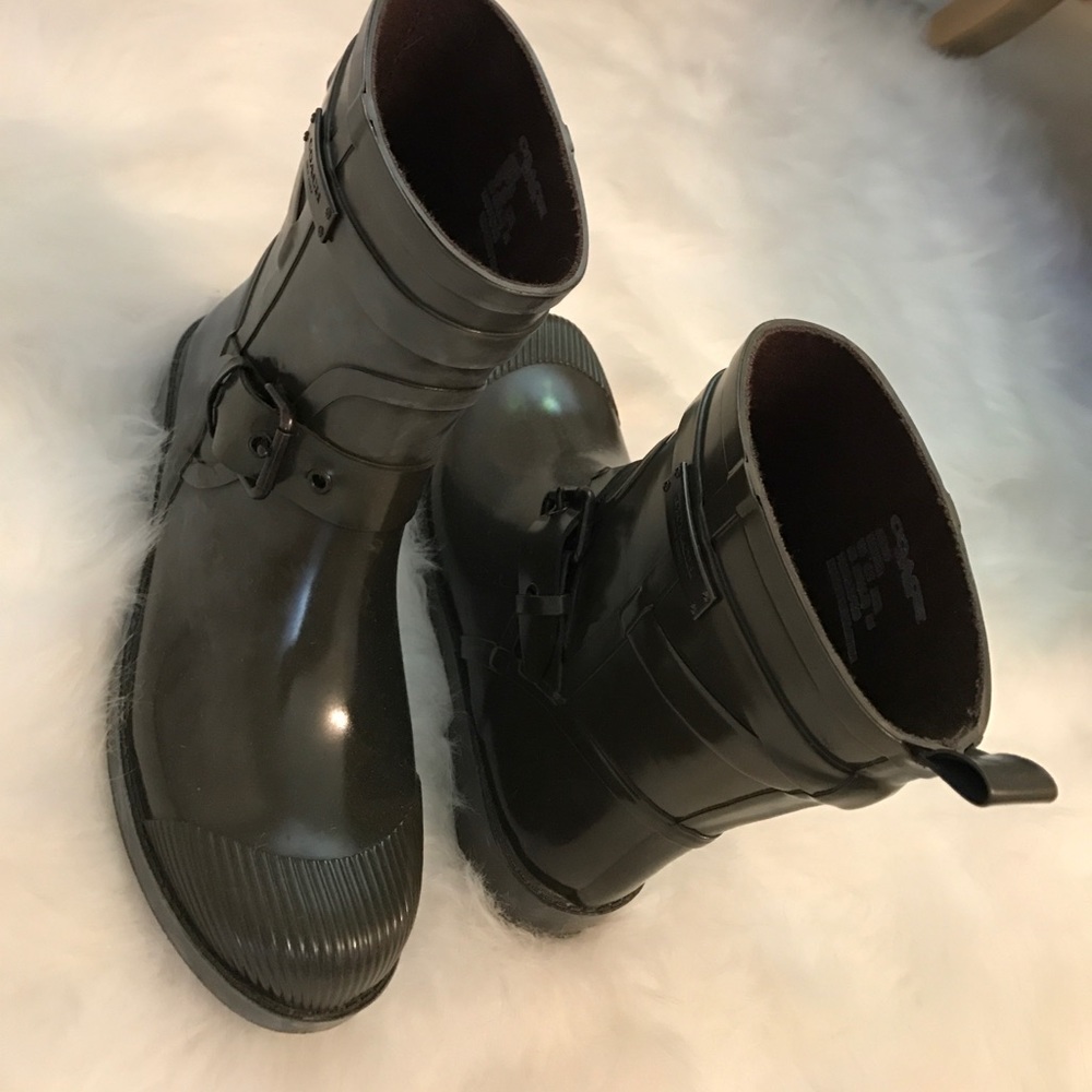 Rain boots
