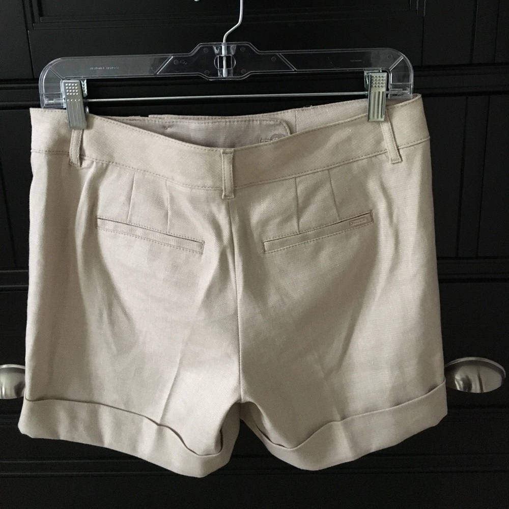 WHBM / Textured Trouser Short - Picture 6 of 8