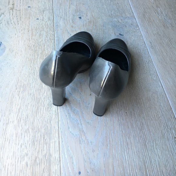 Cole Haan pumps - Picture 3 of 4