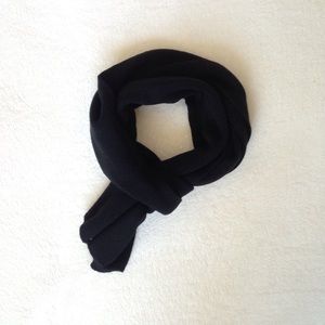 H&M men's black scarf