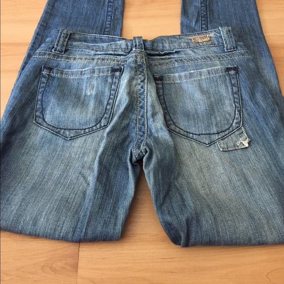 Distressed Skinny Jeans - Picture 4 of 4