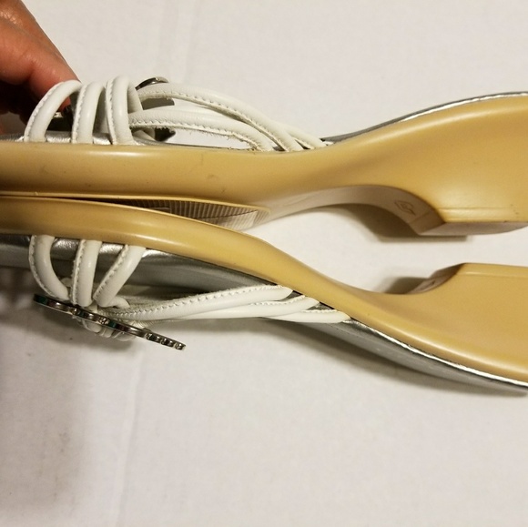 Sandals - Picture 3 of 6