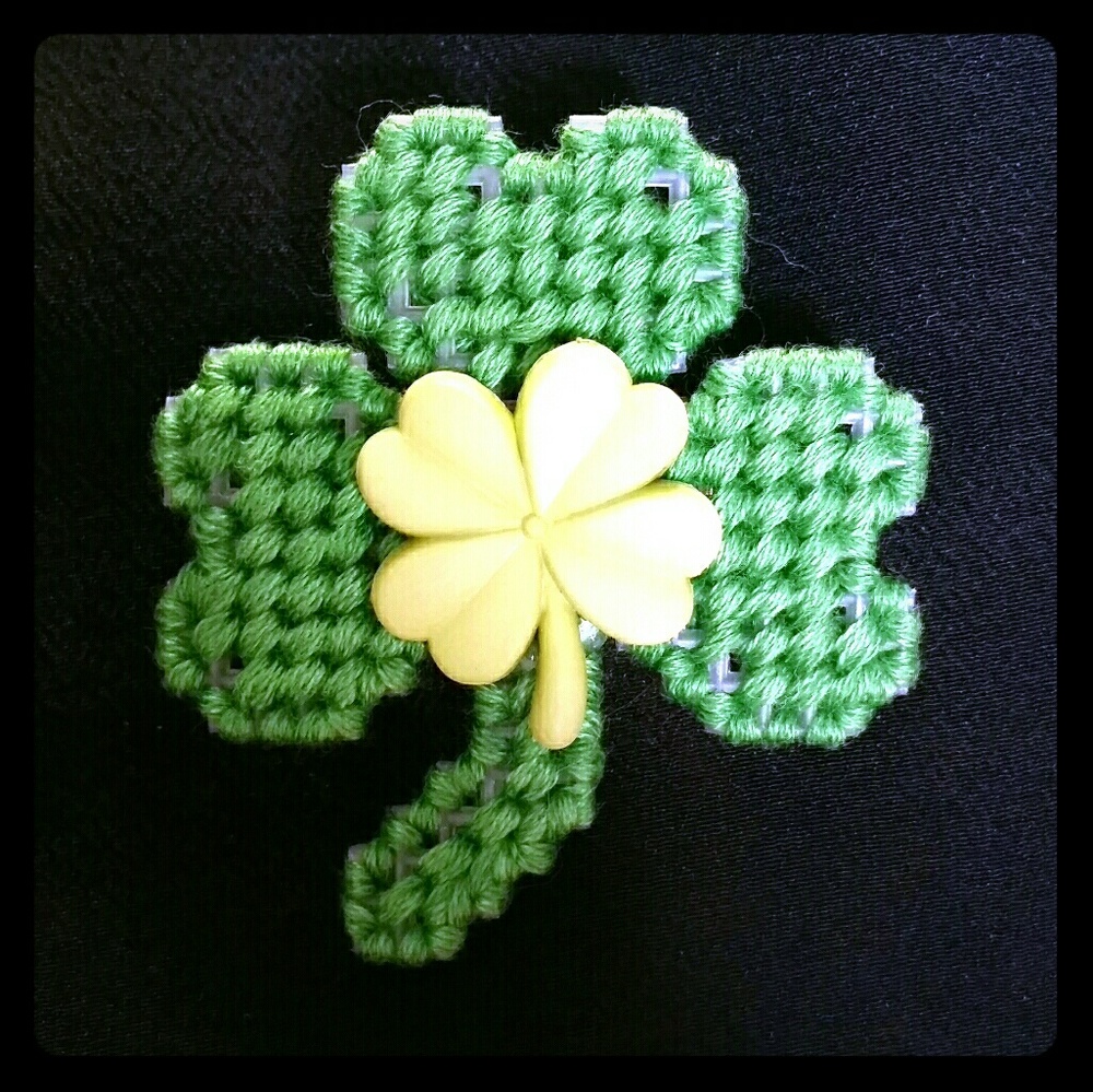 Free with Purchase - Clover Pin