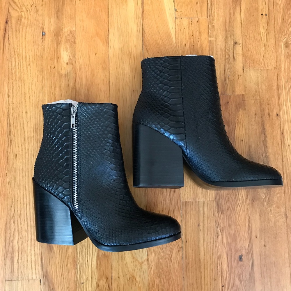 Python Steve Madden boots