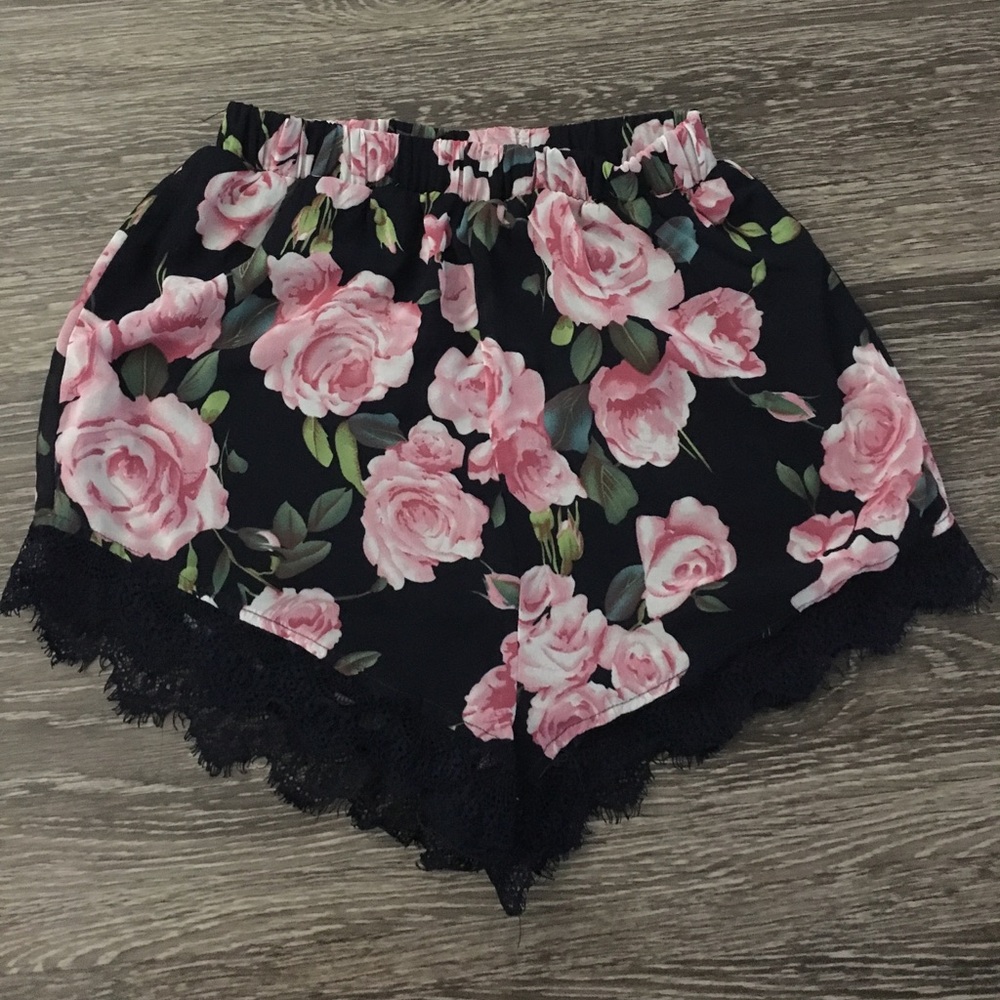 TOBI Floral Print Shorts