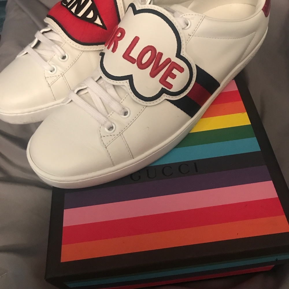 Women’s Gucci sneaker