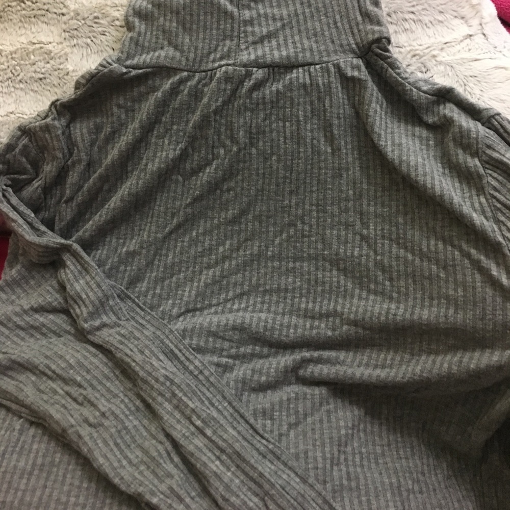 Gray mock neck T-shirt