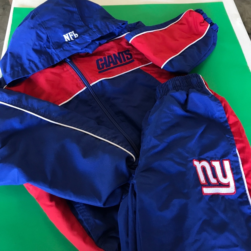 New York Football Giants Kids Warm Ups!!