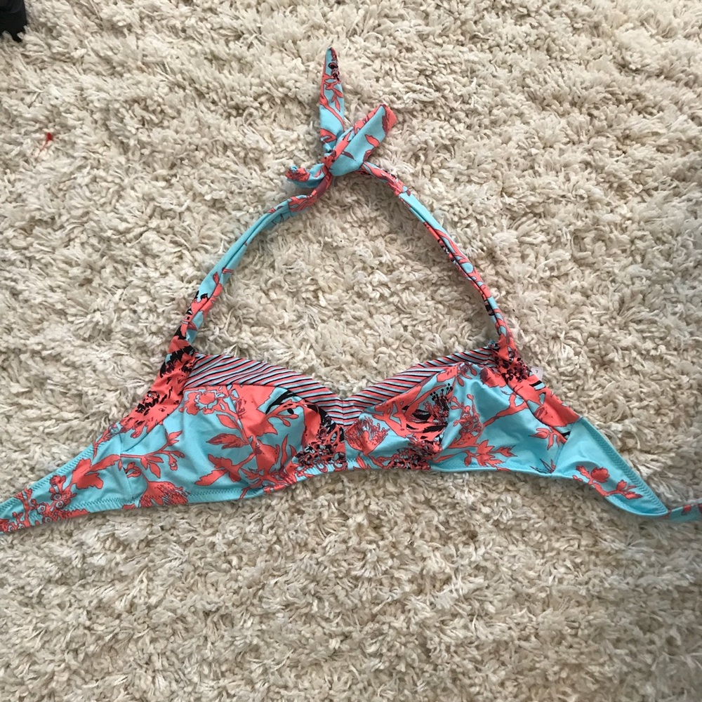 Bikini top