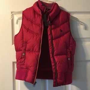 Old Navy Girls Puffer Vest Size Medium