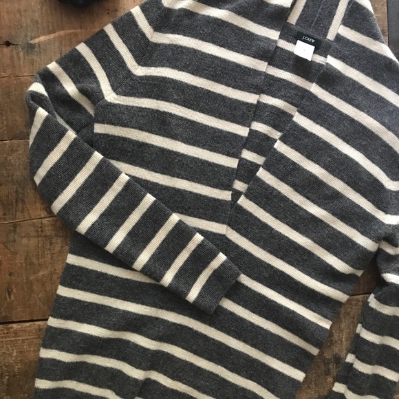 🎈J.Crew Striped Pullover Sweater - Picture 4 of 6