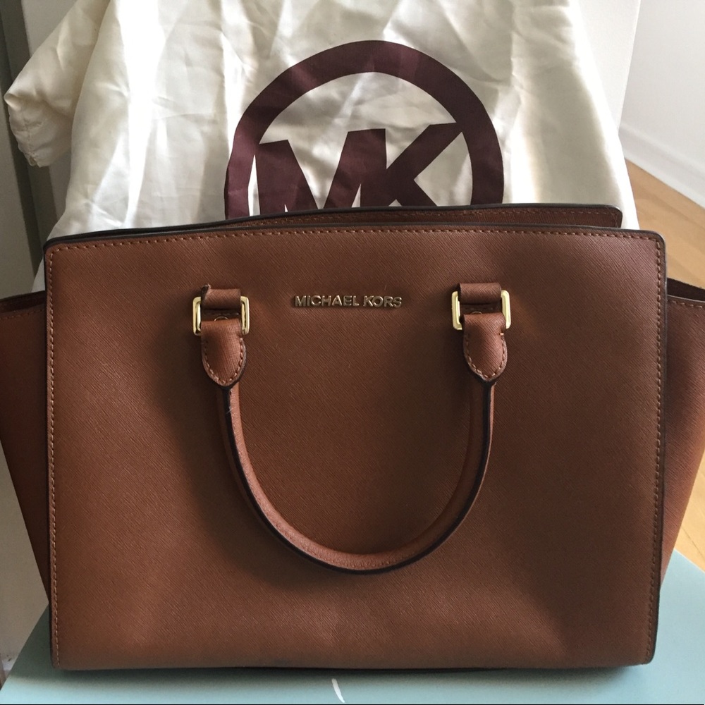 Michael Kors Selma Bag