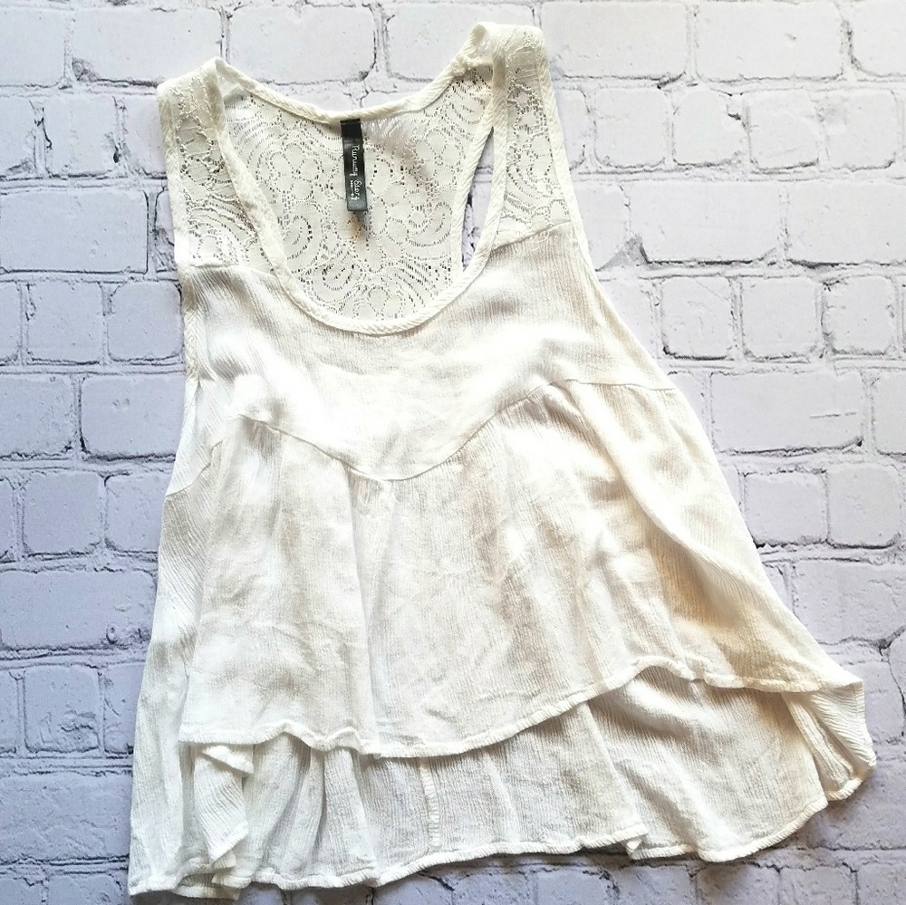 Runway Story Summer White Flowy Tank Sz Small