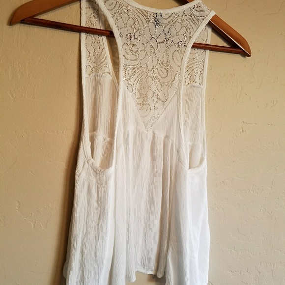 Runway Story Summer White Flowy Tank Sz Small - Picture 4 of 6