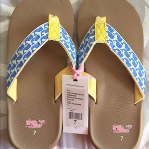 Vineyard Vines Women's size 7 whale sunglasses