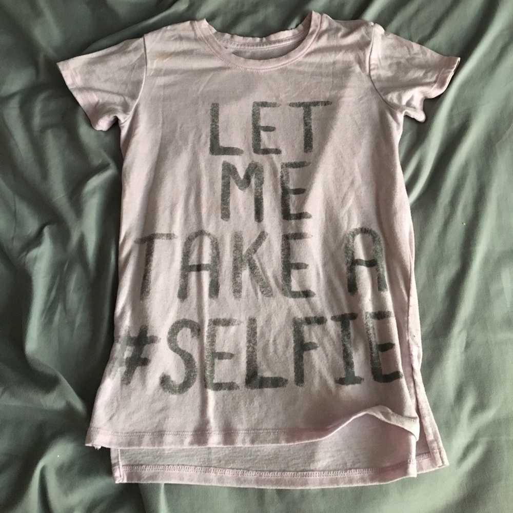 “Let me take a selfie” t-shirt