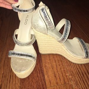 ALDO wedge