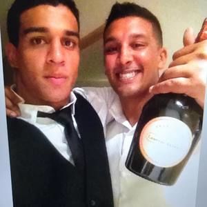 Meet your Posher, Avi