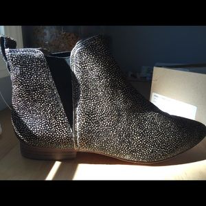 Madewell pointy toe Chelsea boot