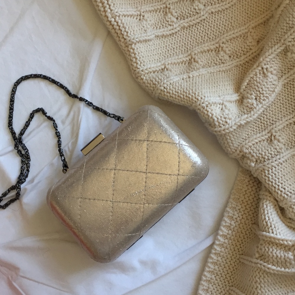 Metallic clutch