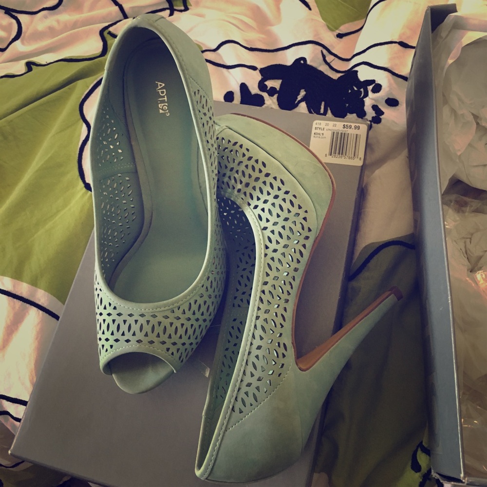 Apt 9 Kennedy Mint Green Suede Caged Heels 7.5