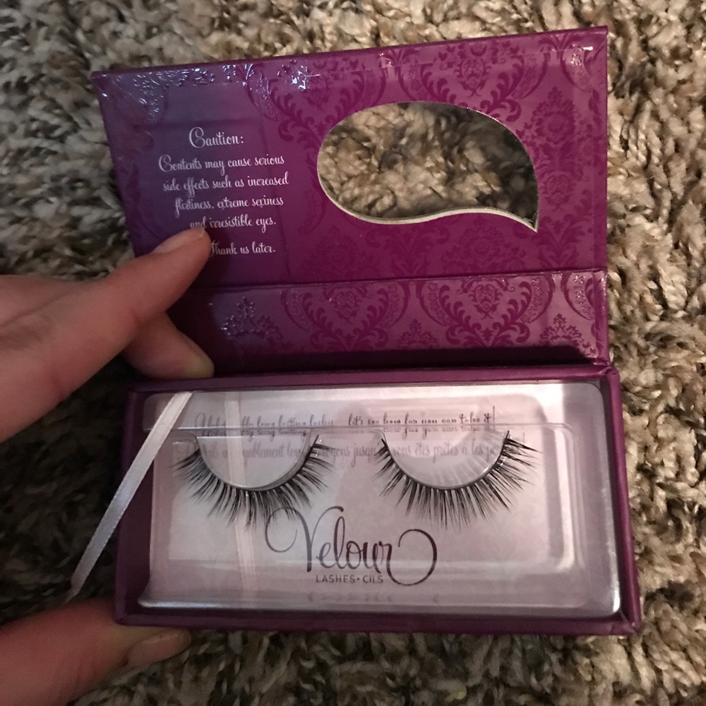 Velour lashes - Picture 3 of 4