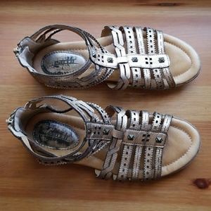 {Firm price} Earth Bay metallic gladiator sandals
