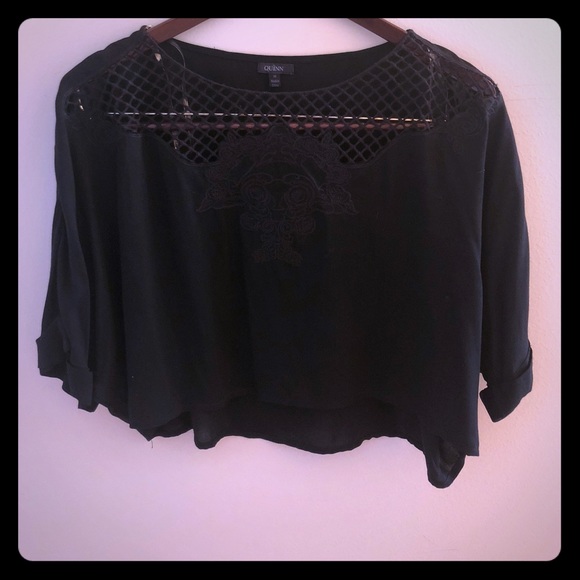 Swingy three-quarter length sleeve  crop top - Picture 1 of 1