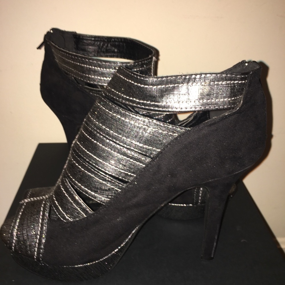 Ashley Stewart silver and black peep toe heels.