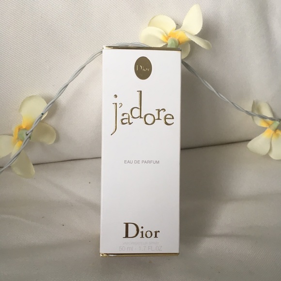 j'adore eau de parfum - Dior Perfume - Picture 1 of 3
