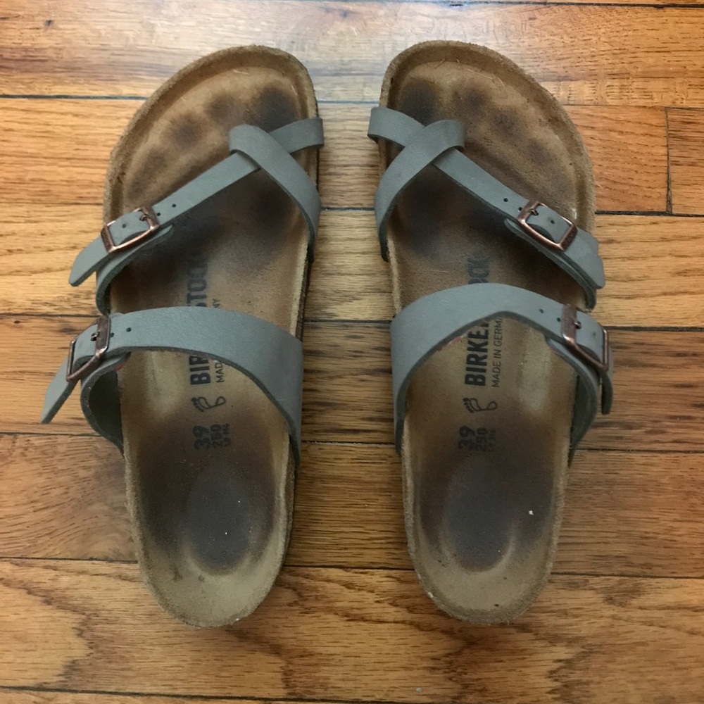 Birkenstock Mayari Sandal in great condition