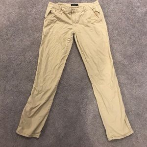 khaki pants