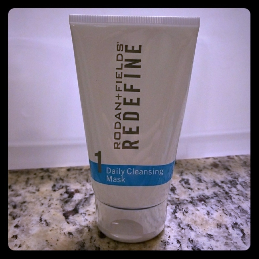 Daily Cleansing Mask