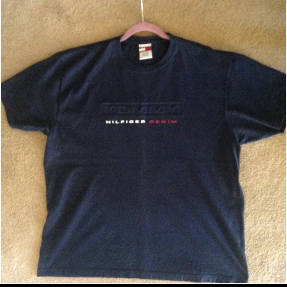 Vtg 90s Embossed TOMMY Hilfiger tee