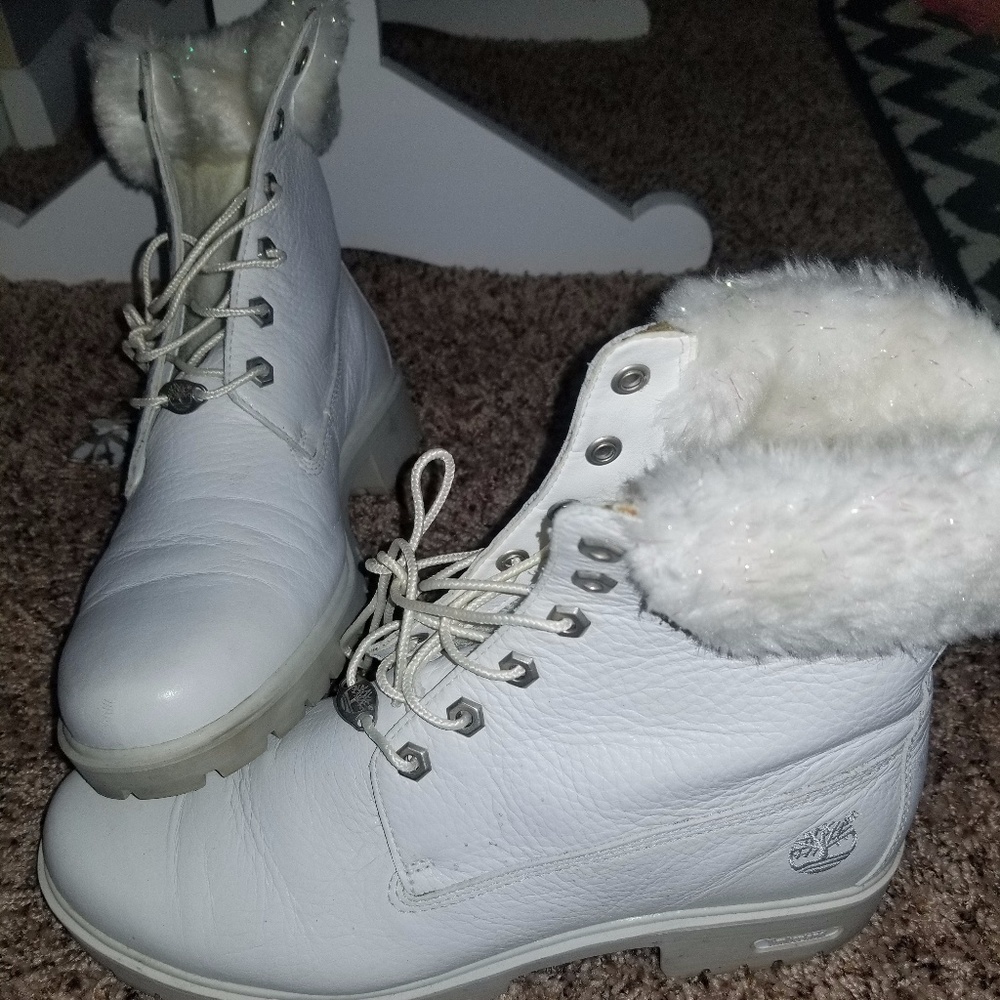 White/Cream Glitter TopTimberlands