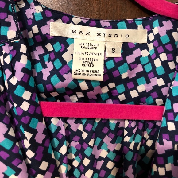 Max Studio Retro-Inspired Short Sleeve Dress - Picture 5 of 7