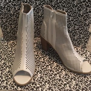 Sale! ❤NEW Steven Ella Peep Open Toe