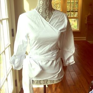 Pleione Crisp white trendy wrap shirt SZ small.