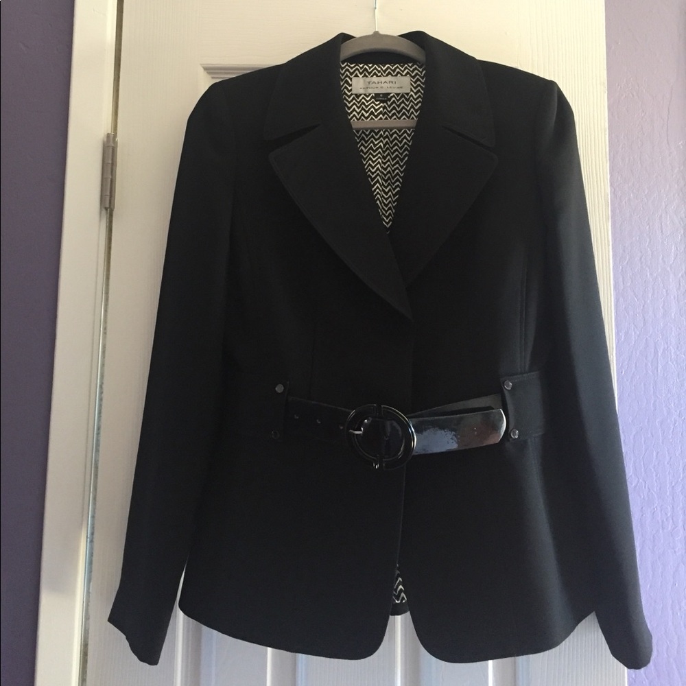 Tahari Arthur S. Levine women Black Blazers W belt
