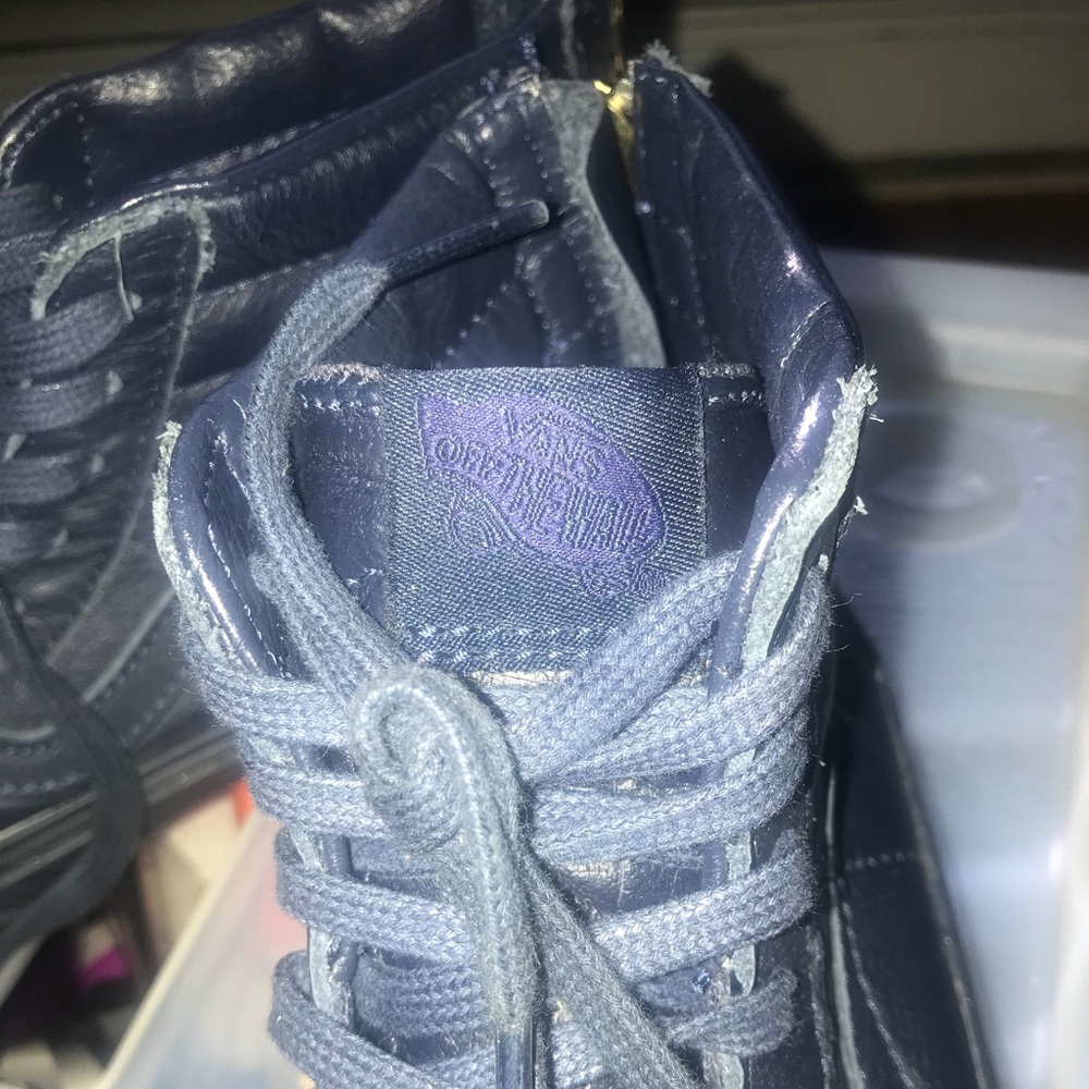 Vans - Picture 3 of 4
