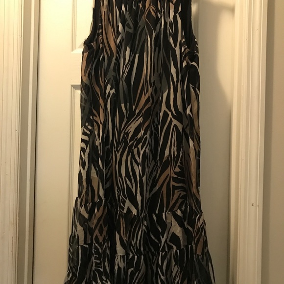 Safari print halter swing dress - Picture 2 of 3