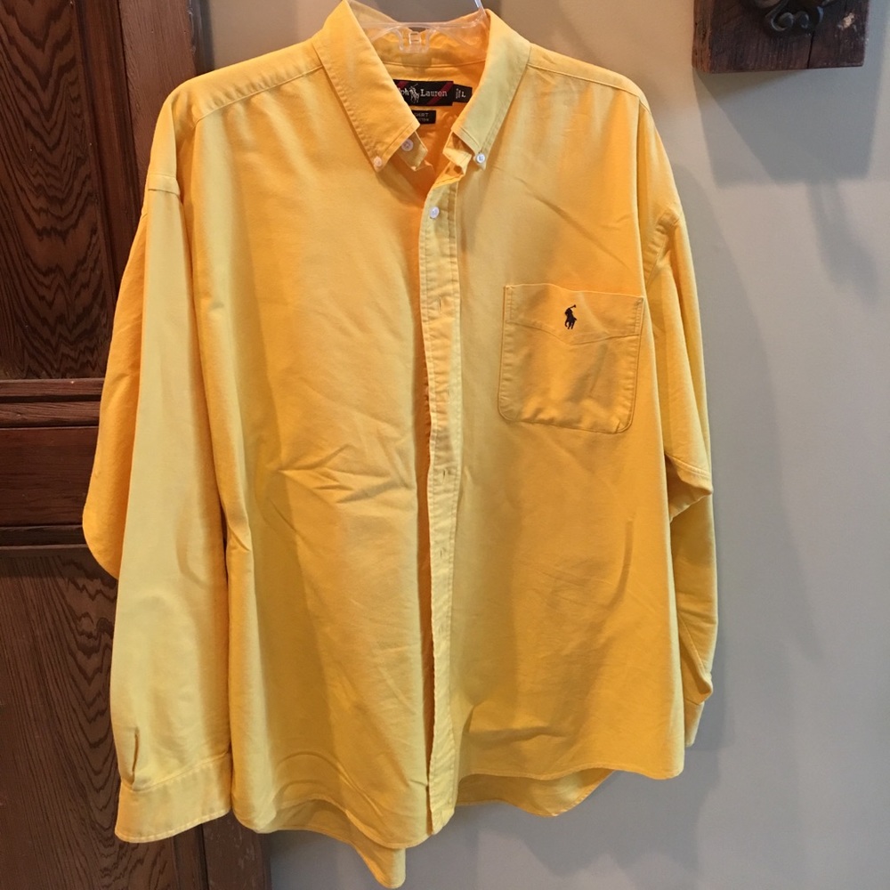 Vguc. Polo shirt