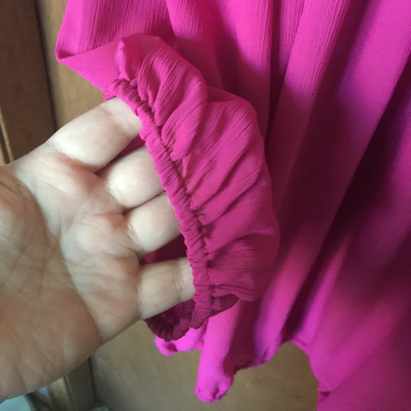 Magenta top - Picture 2 of 4