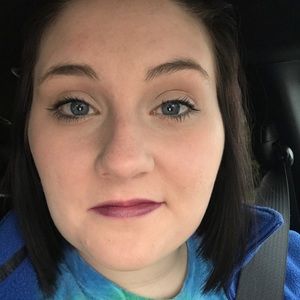 Meet your Posher, Brittney