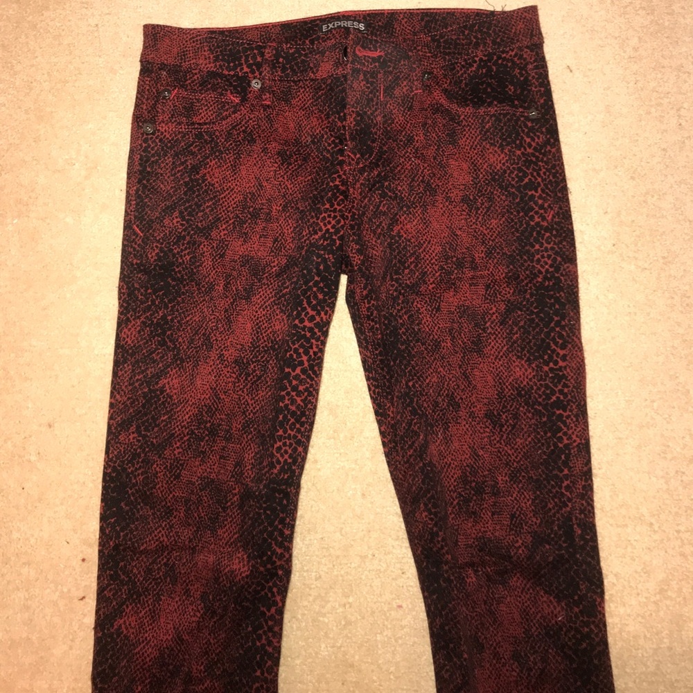 Express, red, patterned pants - Picture 2 of 3