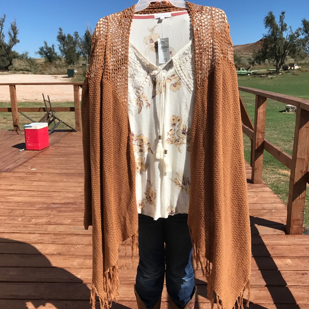 Blouse & cardigan: holding @bennettd87 thru 10/23